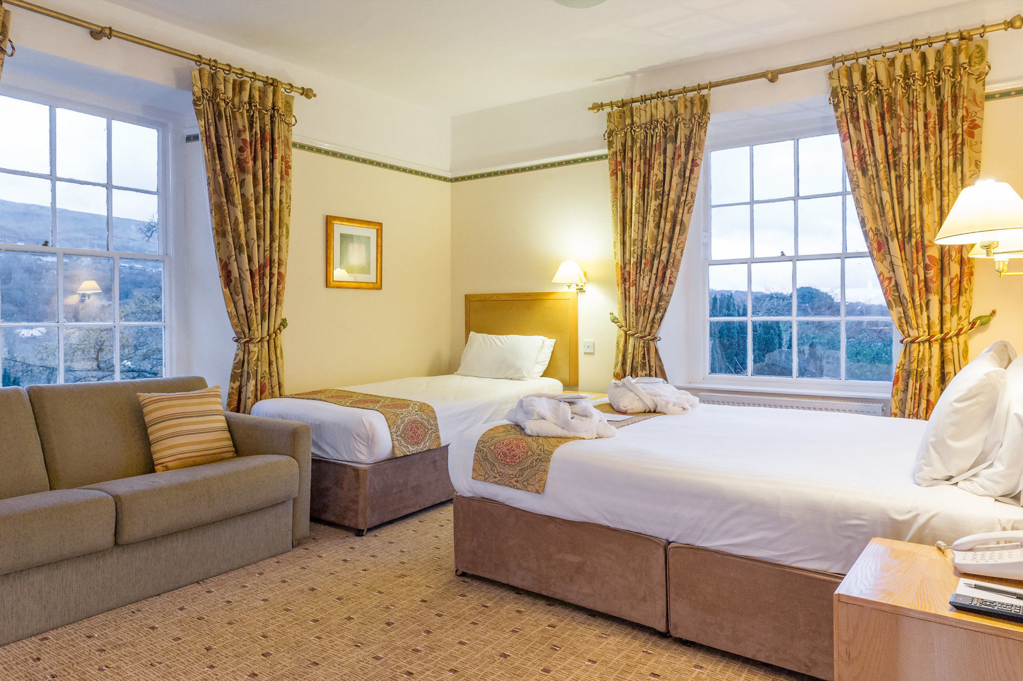 Royal Victoria Hotel Snowdonia Llanberis Buitenkant foto